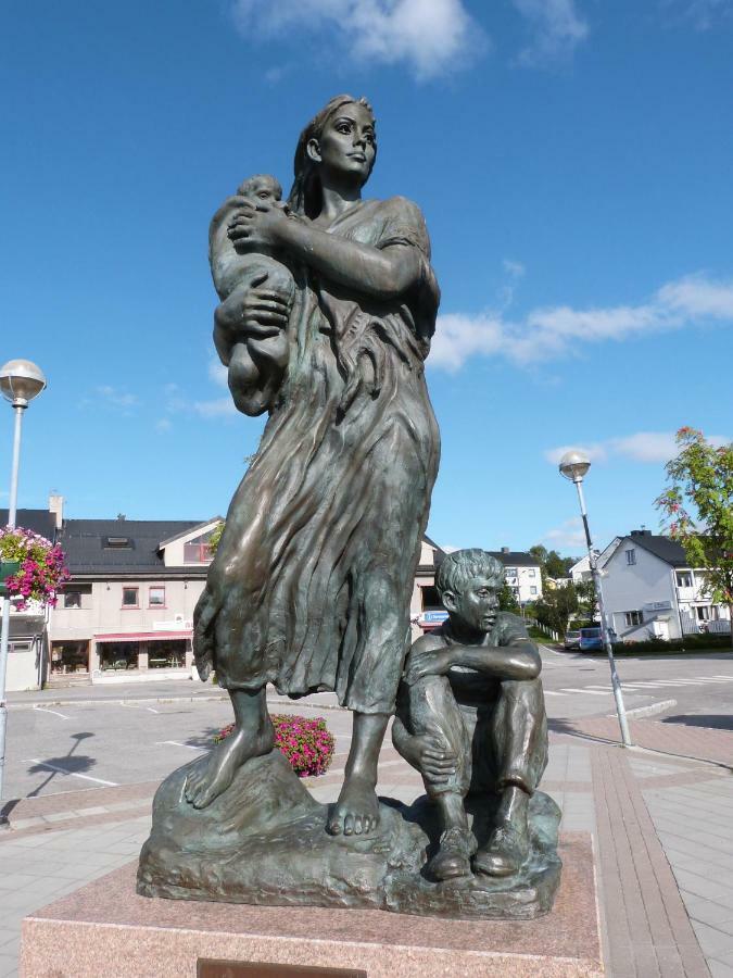 Kirkenes Hotell Luaran gambar